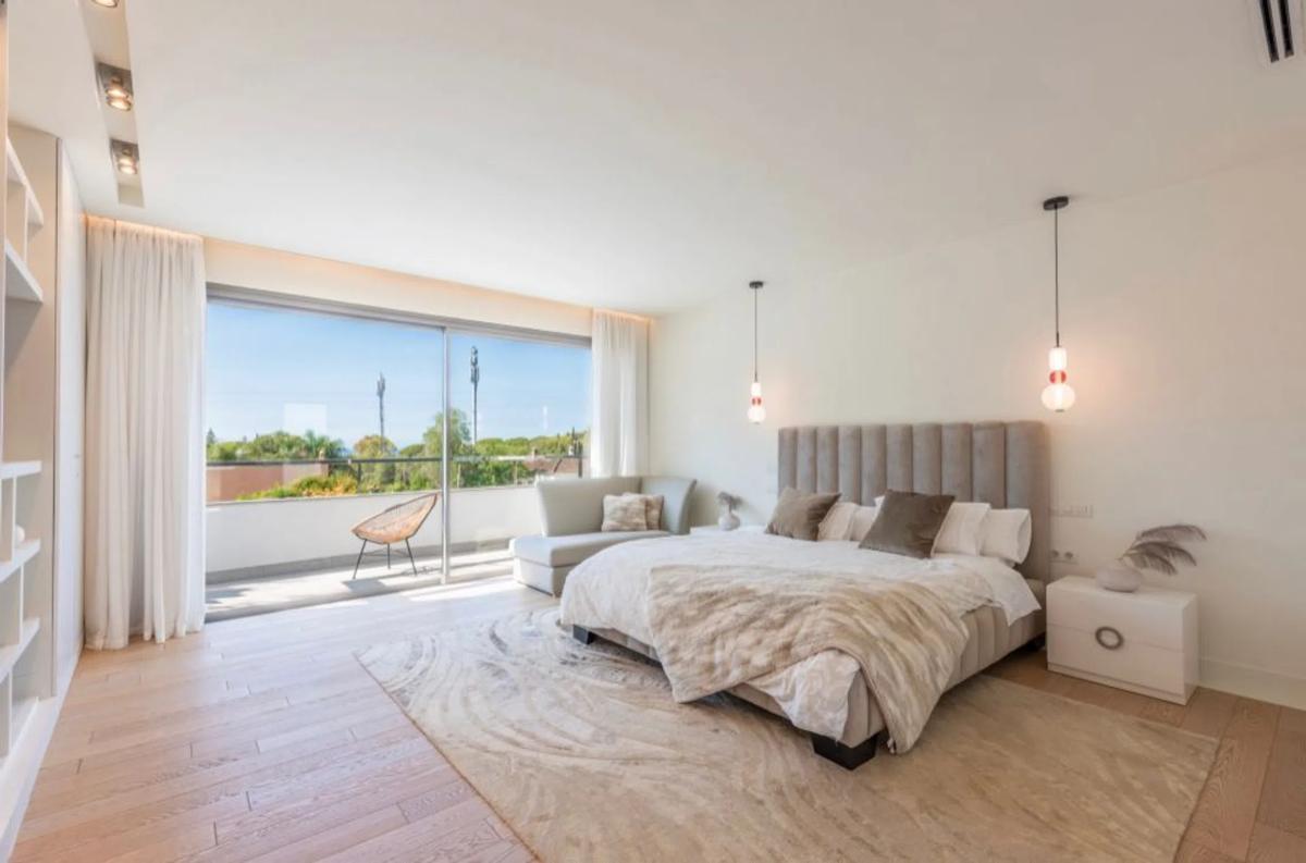 Sprzedaż niezależnego domku jednorodzinnego w  Calle Benaojan, Marbella photo 5