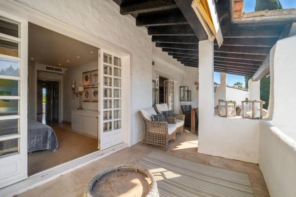 Penthouse for sale at  Barrio Puente Romano, Marbella photo 4