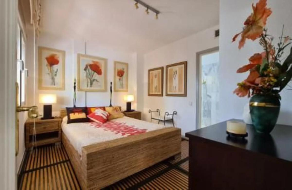 Venta de piso en Barrio Nagüeles, Marbella
photo 1