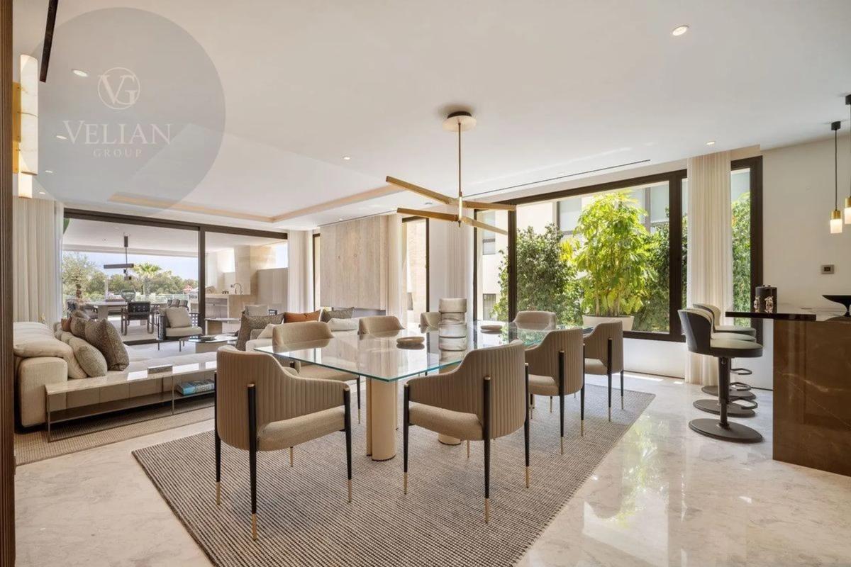 Sale of apartment in Golden Mile, Marbella
 photo 3