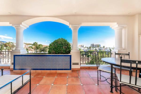 Piso en venta en Bulevar Príncipe Alfonso de Hohenlohe, Marbella
 photo 4