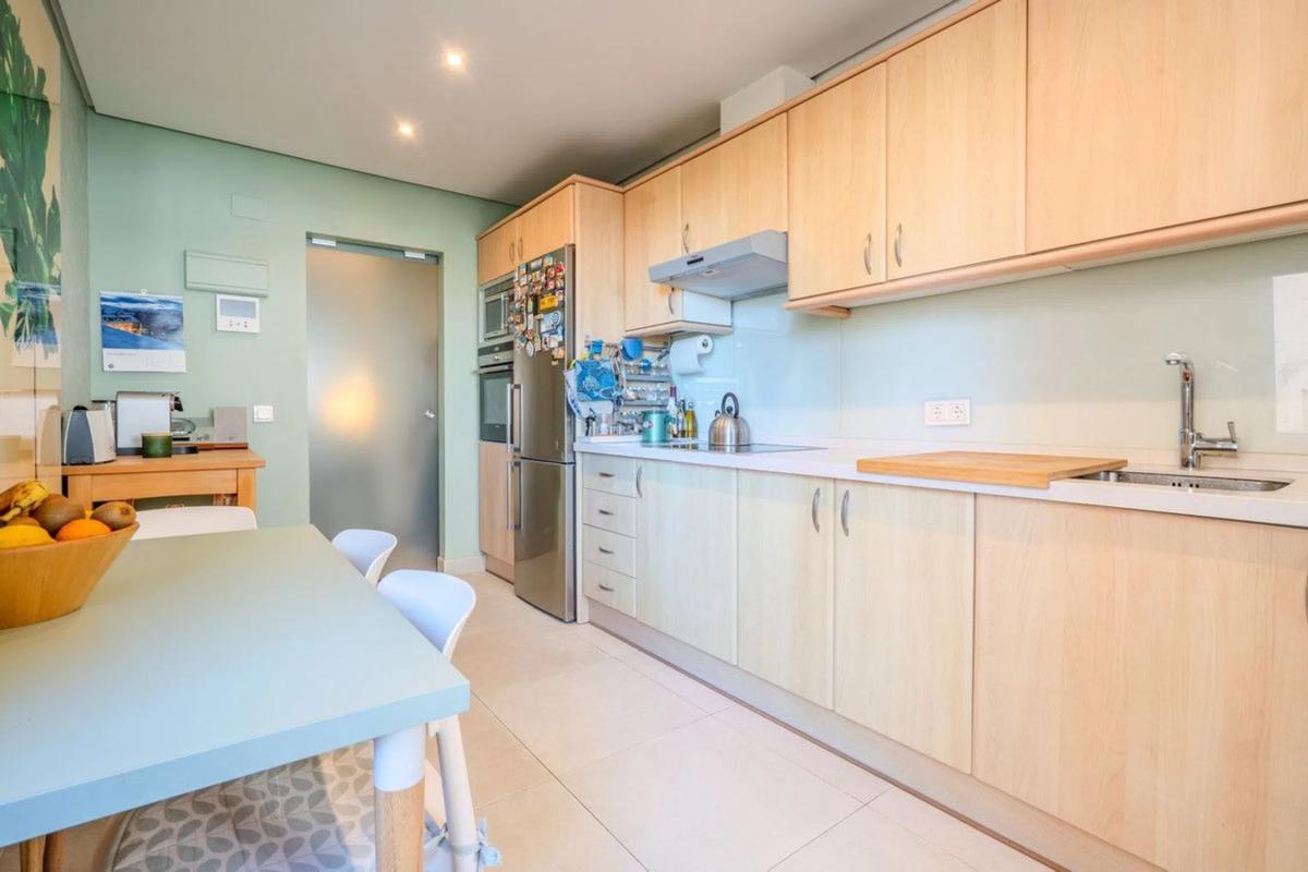 Sale of apartment in Barrio Sierra Blanca, Marbella
photo 4
