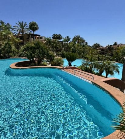 Apartment for sale in Barrio Sierra Blanca, Marbella photo 1