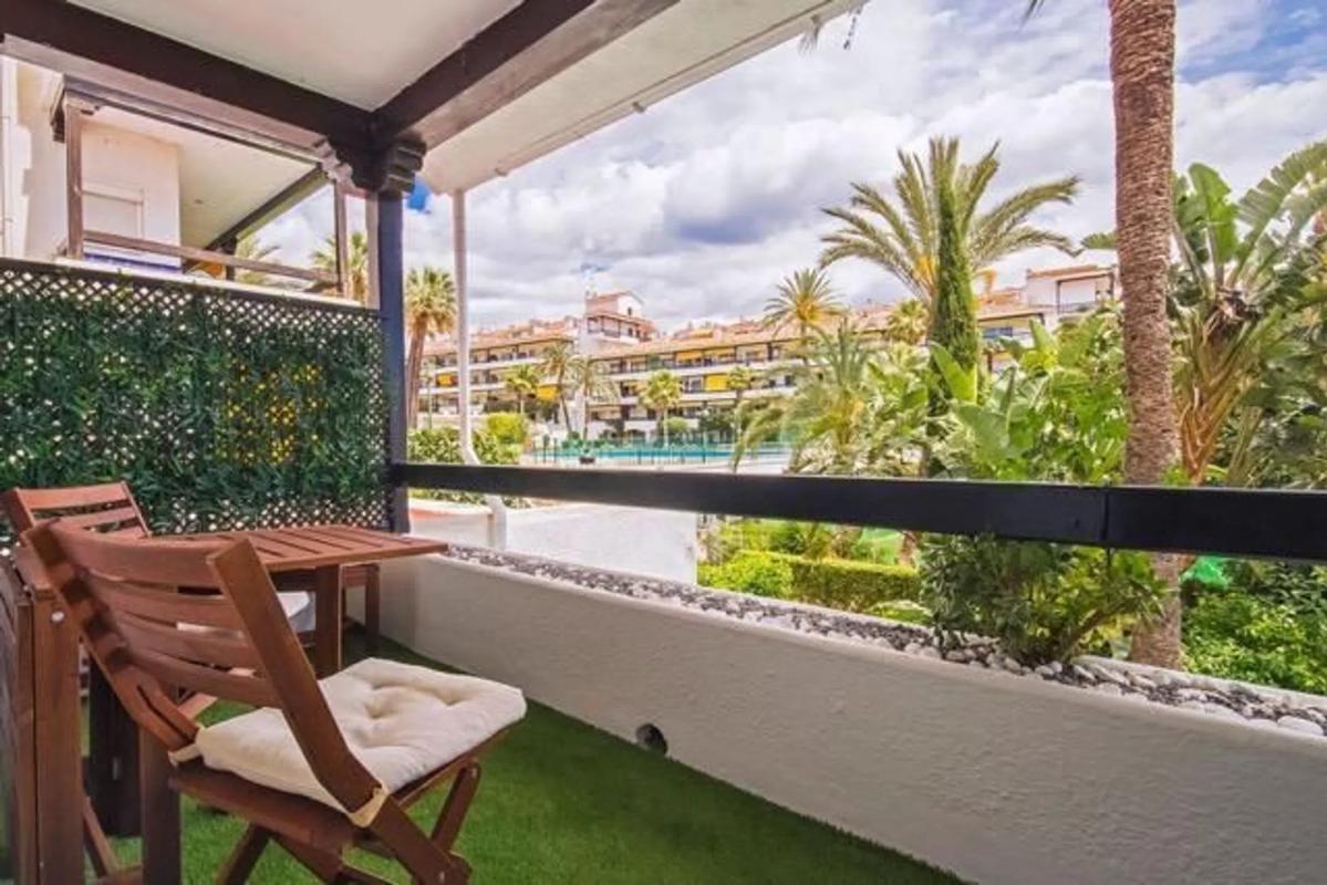 Venta de estudio en Calle margarita, Marbella photo 1