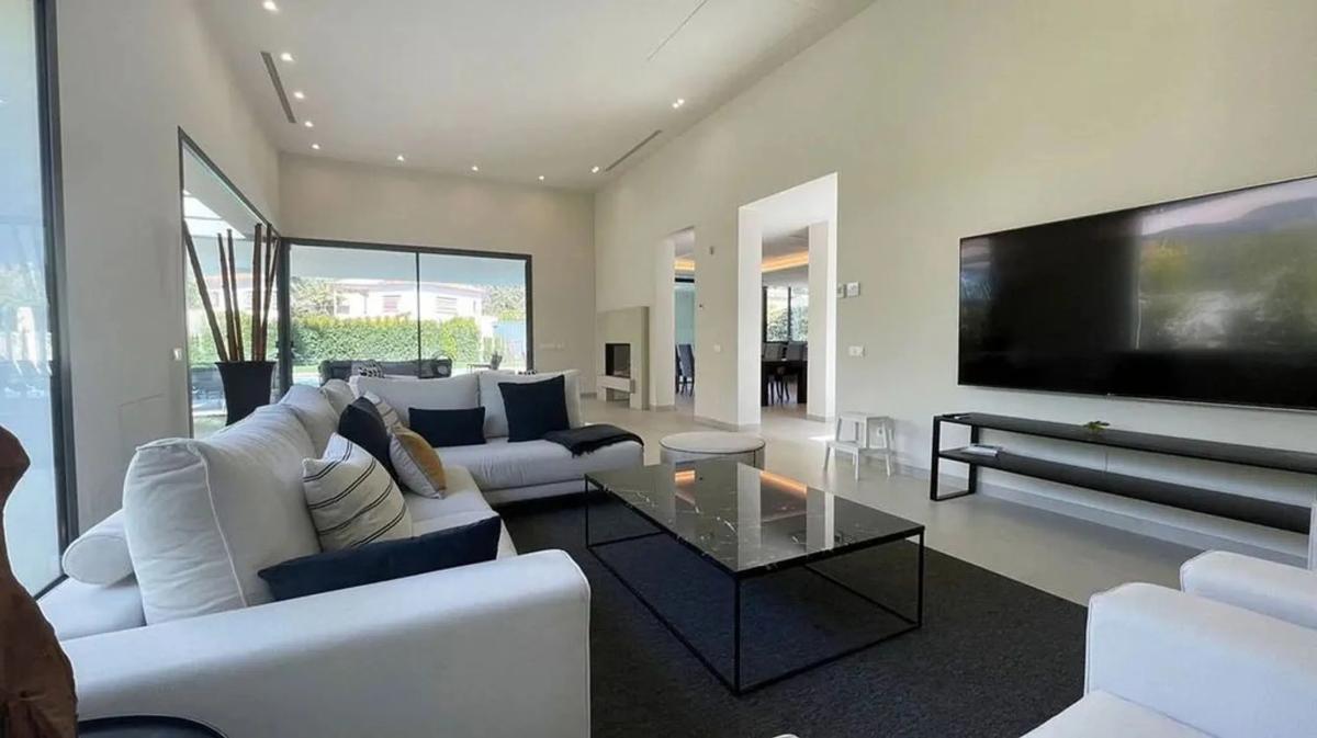 Sale of independent chalet in Calle Clavel, 77, Marbella
 photo 3