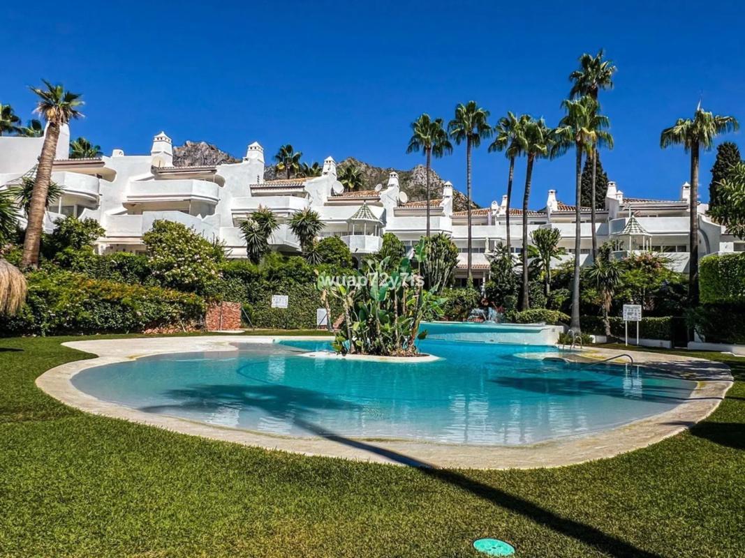 Venta de chalet adosado en 29602 Marbella, Málaga, España s/n , Marbella photo 2