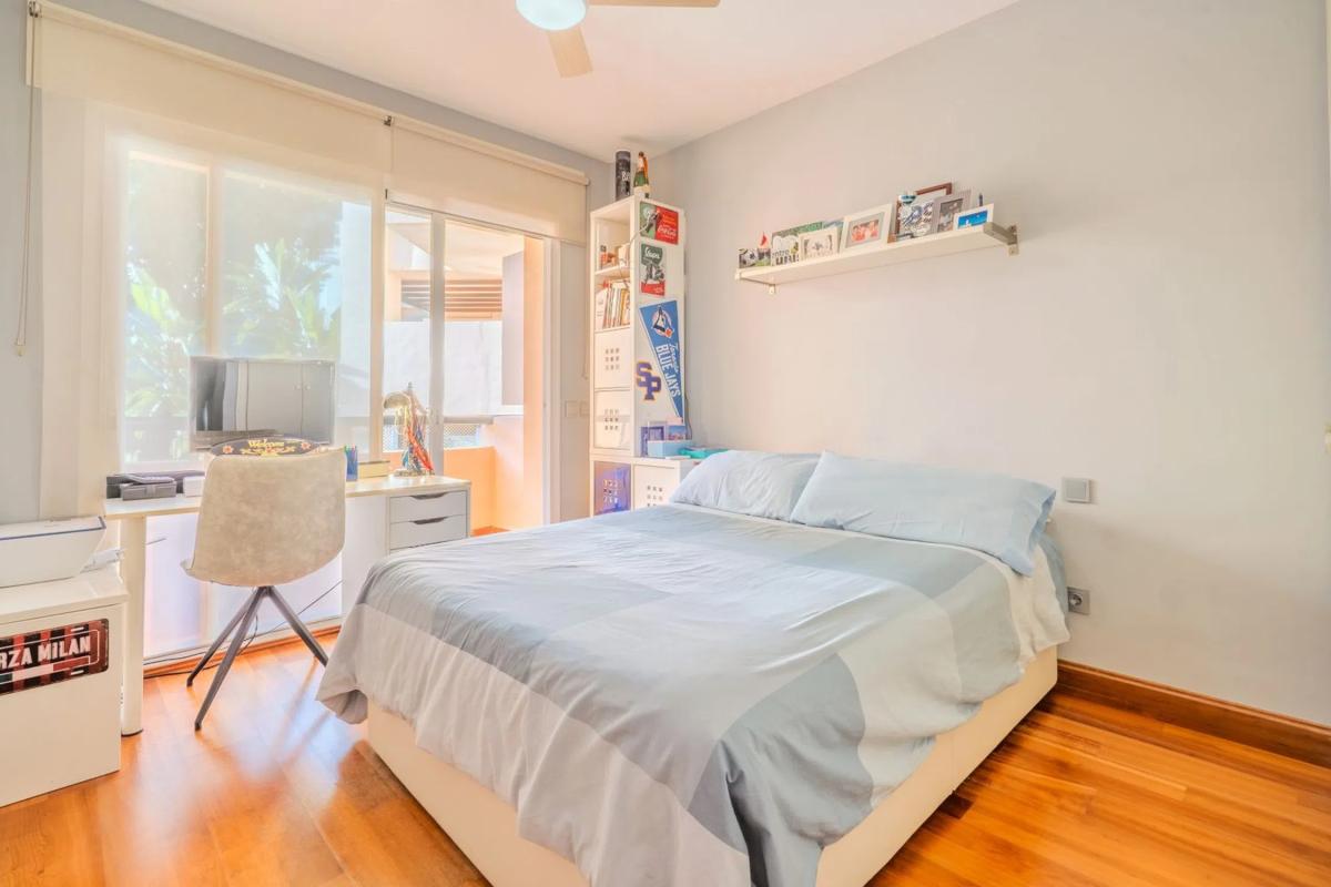 Venta de piso en CL PIZARRA-UR ROCIO NAGUELES, Marbella
 photo 5