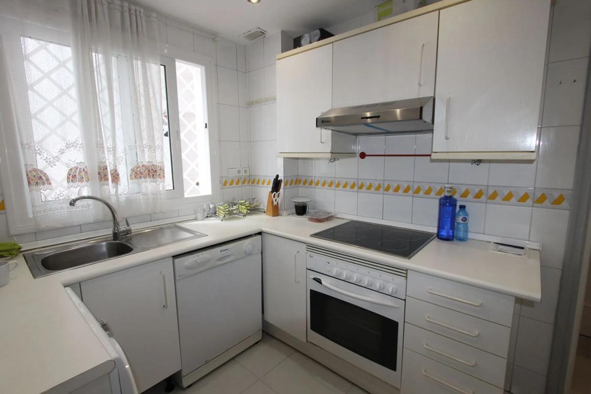 Venta de piso en Av. Piedramar, 1D, 29602 Marbella, Málaga, Marbella
photo 1