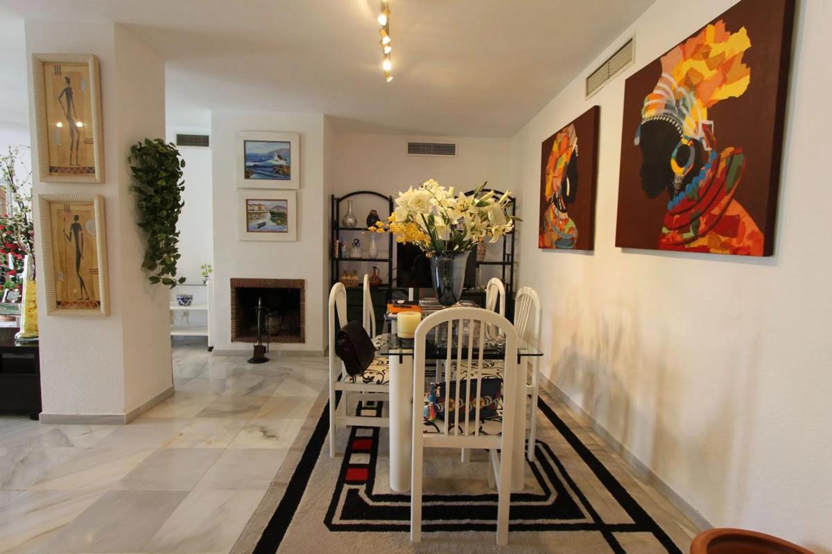 Venta de piso en Av. Piedramar, 1D, 29602 Marbella, Málaga, Marbella
photo 2
