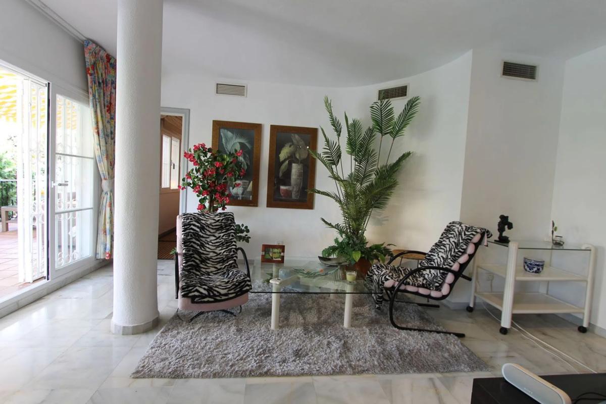 Venta de piso en Av. Piedramar, 1D, 29602 Marbella, Málaga, Marbella
photo 4