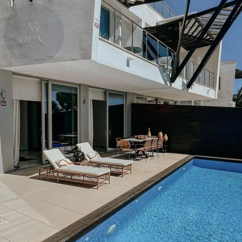Sprzedaż niezależnego domku jednorodzinnego w  Sierra Blanca, Marbella photo 3