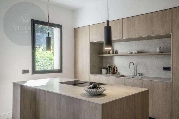 Apartment for sale in  Golden Mile, Marbella photo 3