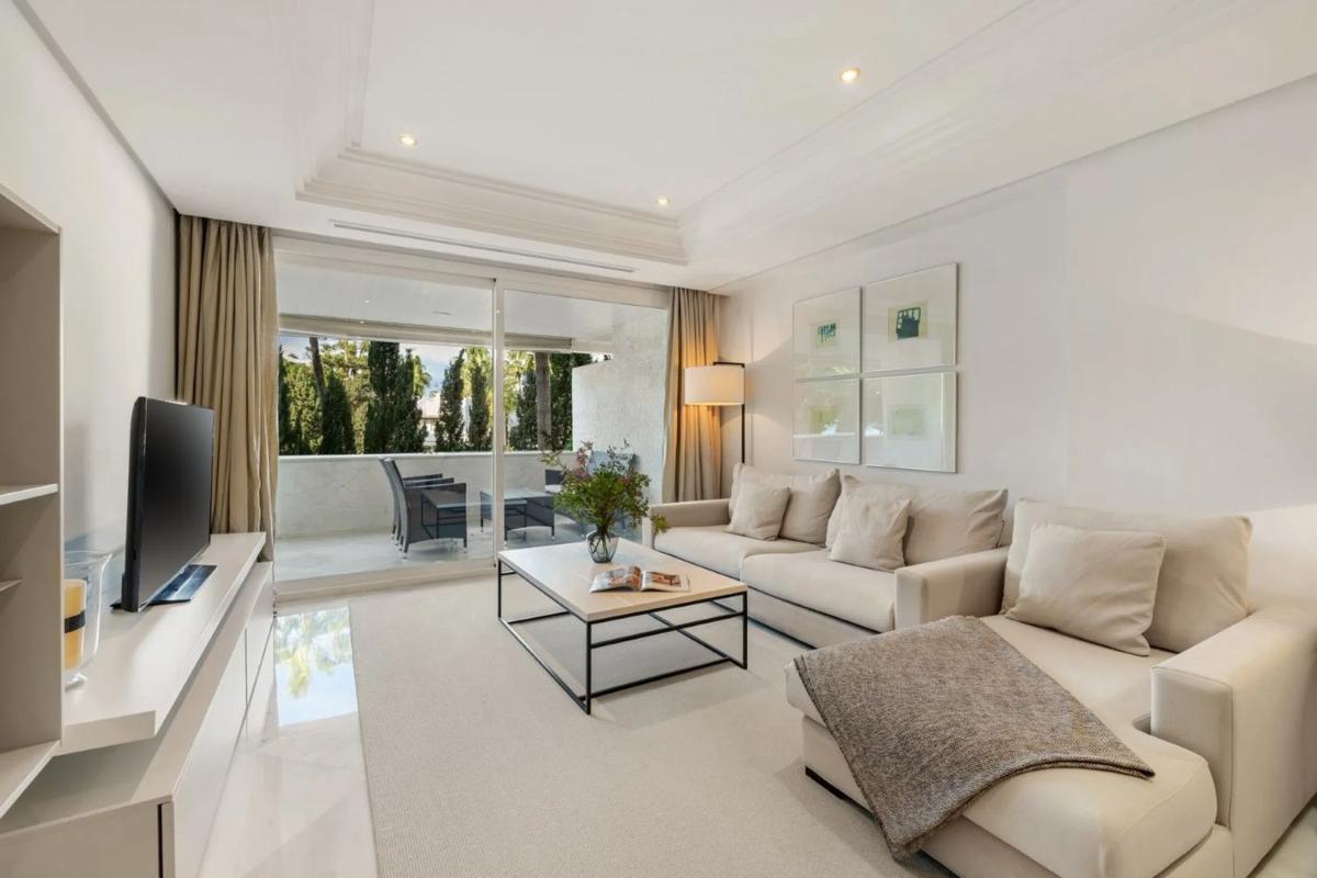 Sale of apartment in Calle Pepe Carleton, Marbella
photo 2