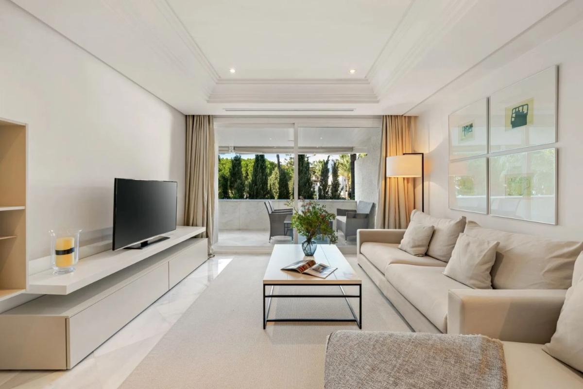 Sale of apartment in Calle Pepe Carleton, Marbella
photo 3