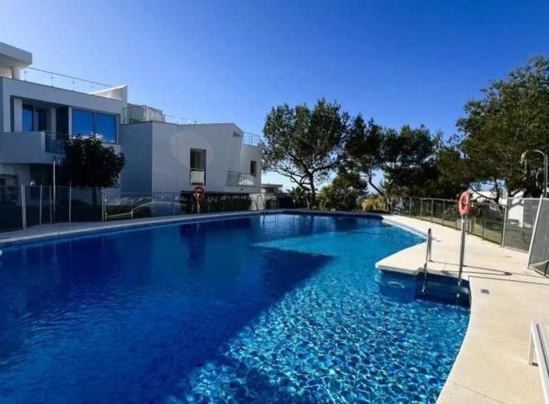 Venta de chalet adosado en Calle Verdi , Marbella photo 3
