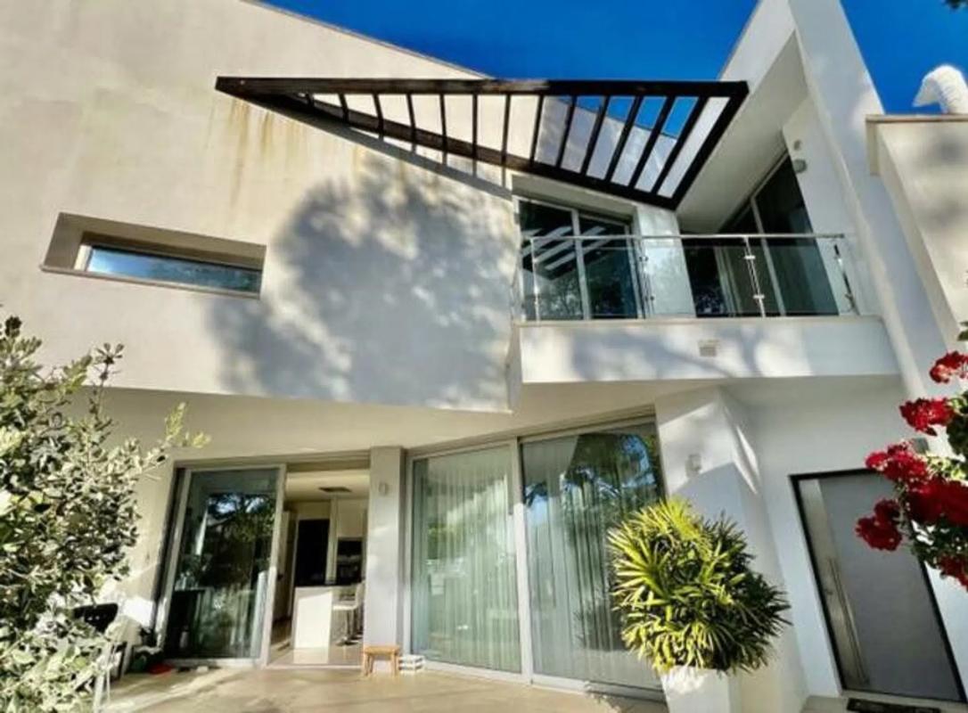 Venta de chalet adosado en Calle Verdi , Marbella photo 5