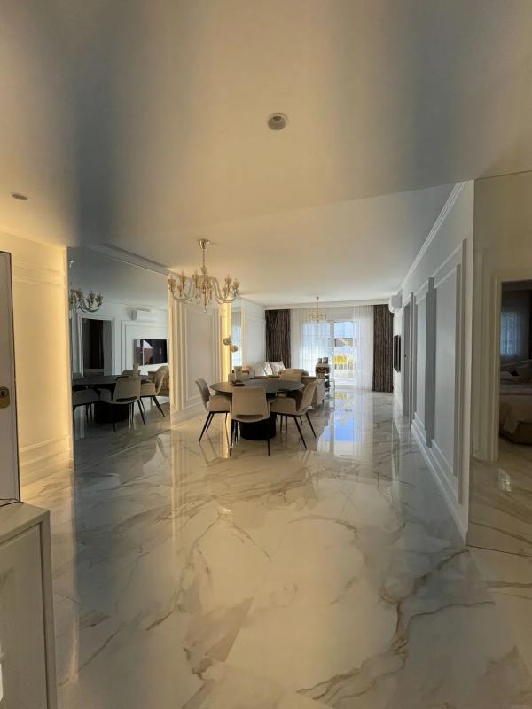 Sale of apartment in Calle Cecilia Böhl de Faber, Marbella
photo 1