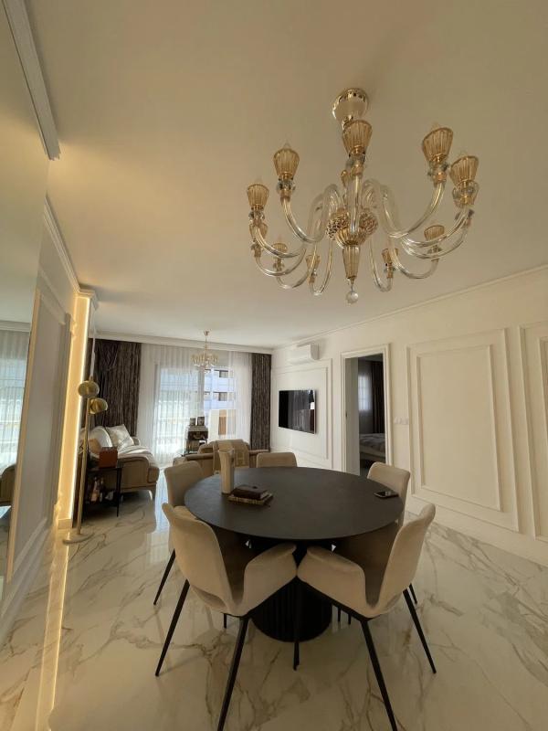 Sale of apartment in Calle Cecilia Böhl de Faber, Marbella
photo 2