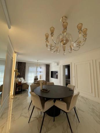 Piso en venta en Calle Cecilia Böhl de Faber, Marbella
thumbnail 1