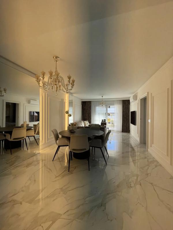 Sale of apartment in Calle Cecilia Böhl de Faber, Marbella
photo 3