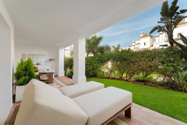 Piso en venta en Urbanización Marbella Hill Club, 4, Marbella
thumbnail 1