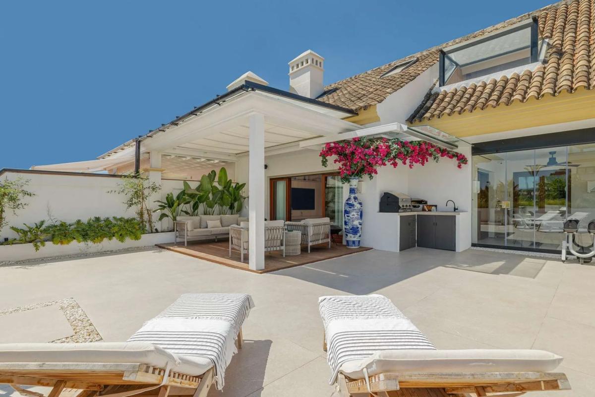 Sprzedaż poddasza w Barrio Nagüeles, Marbella photo 2