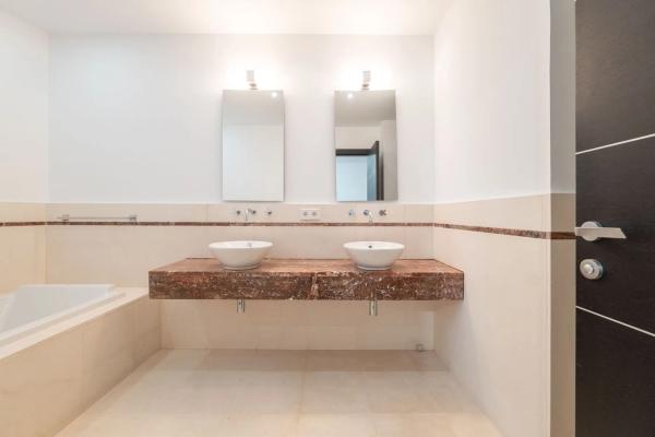 Terraced house for sale at Calle Verdi , Marbella thumbnail 1