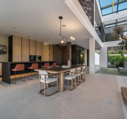 Частный шале на продаже в  Barrio Lomas de Marbella Club, Марбелла photo 4