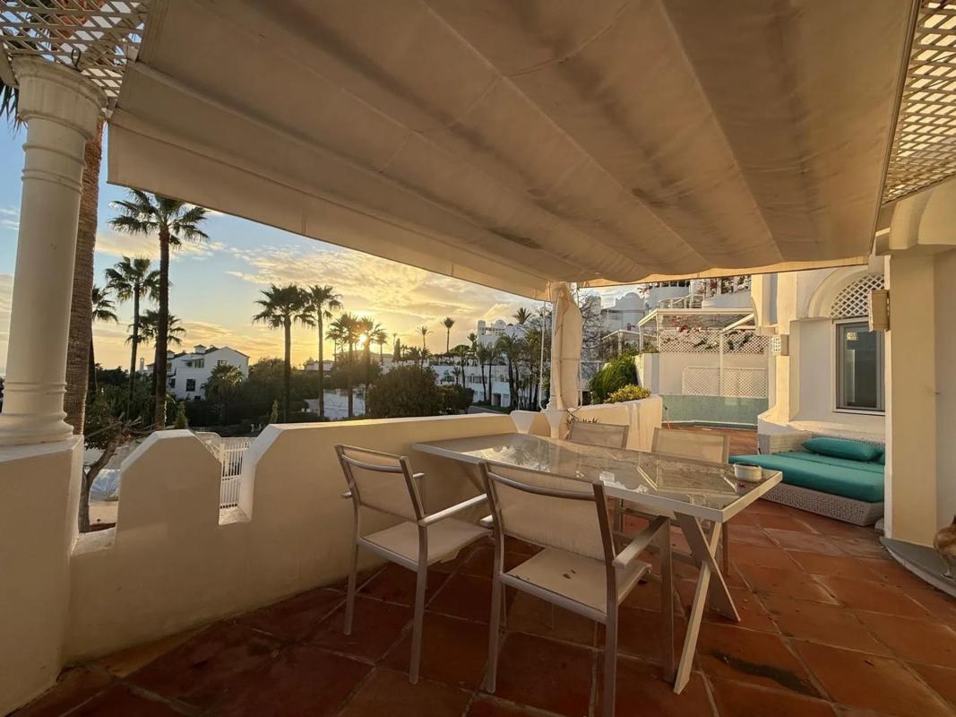 Sprzedaż mieszkania w Calle Lago de los Cisnes, 1, Marbella
photo 1