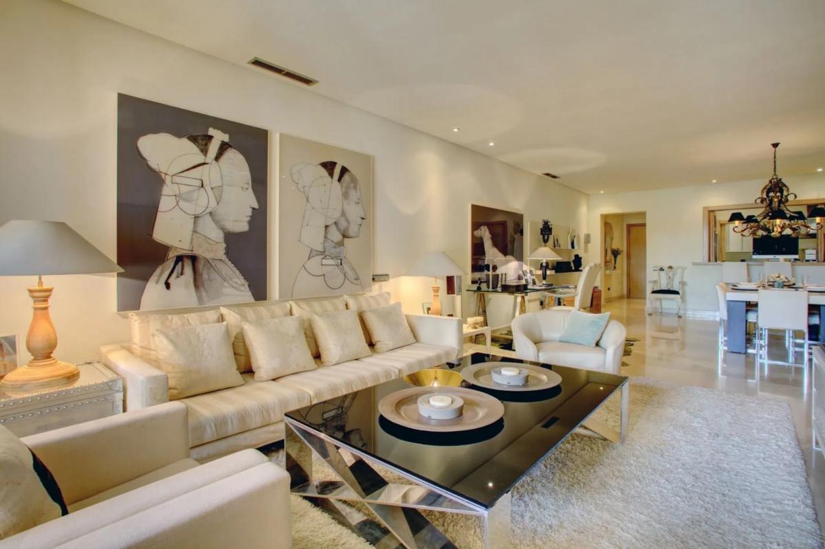 Sale of apartment in Avenida Buchinger, Marbella
 photo 4