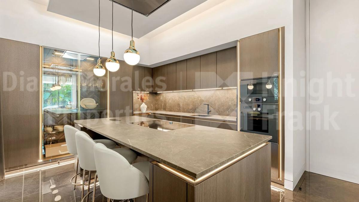 Продажа отдельного шале в  Barrio La Carolina-Guadalpín, Марбелла photo 2