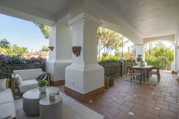 Piso en venta en Barrio Sierra Blanca, Marbella
photo 1