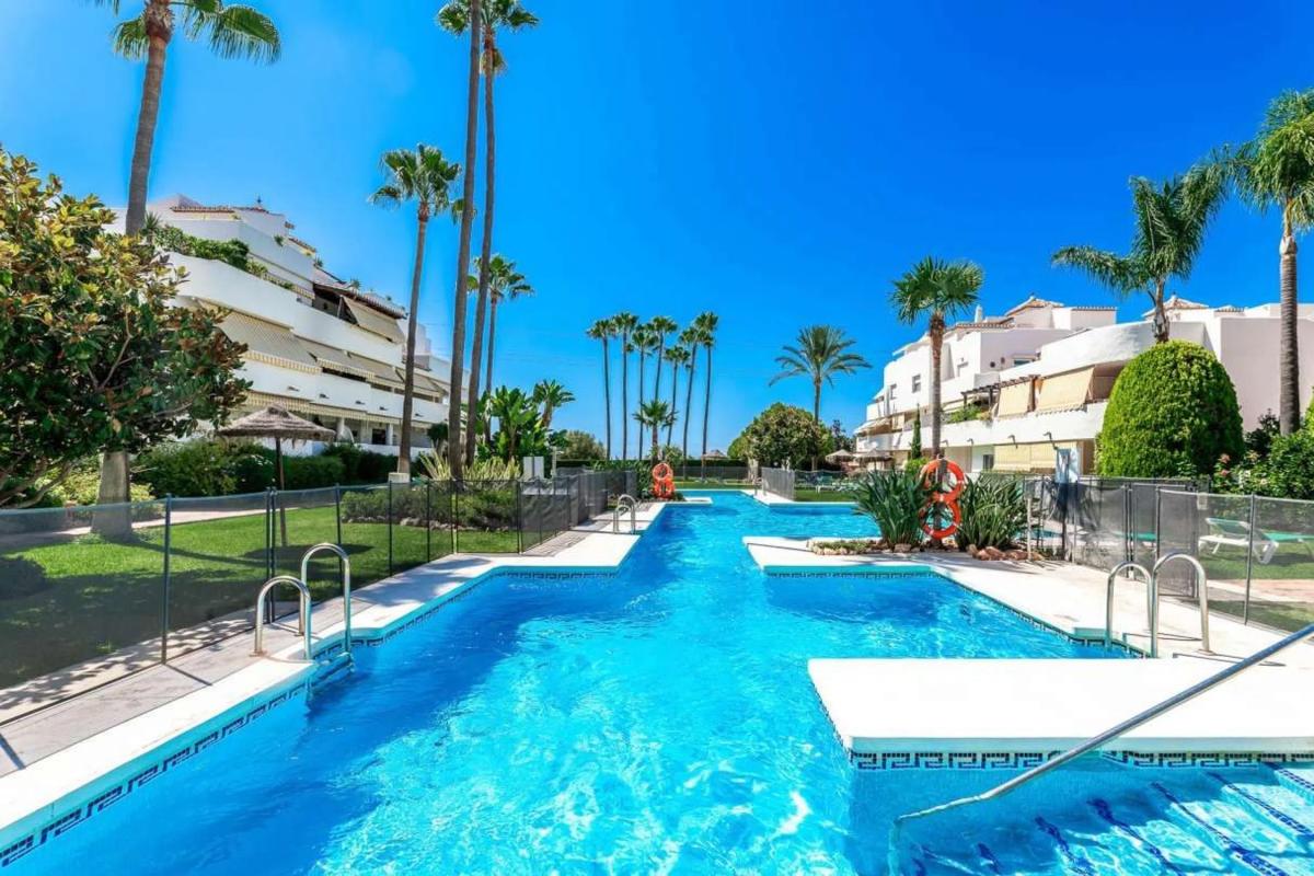 Sprzedaż poddasza w Barrio Nagüeles, Marbella photo 2