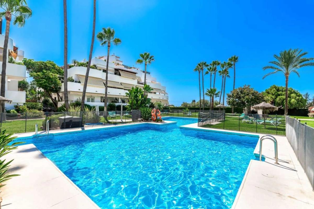 Sprzedaż poddasza w Barrio Nagüeles, Marbella photo 3