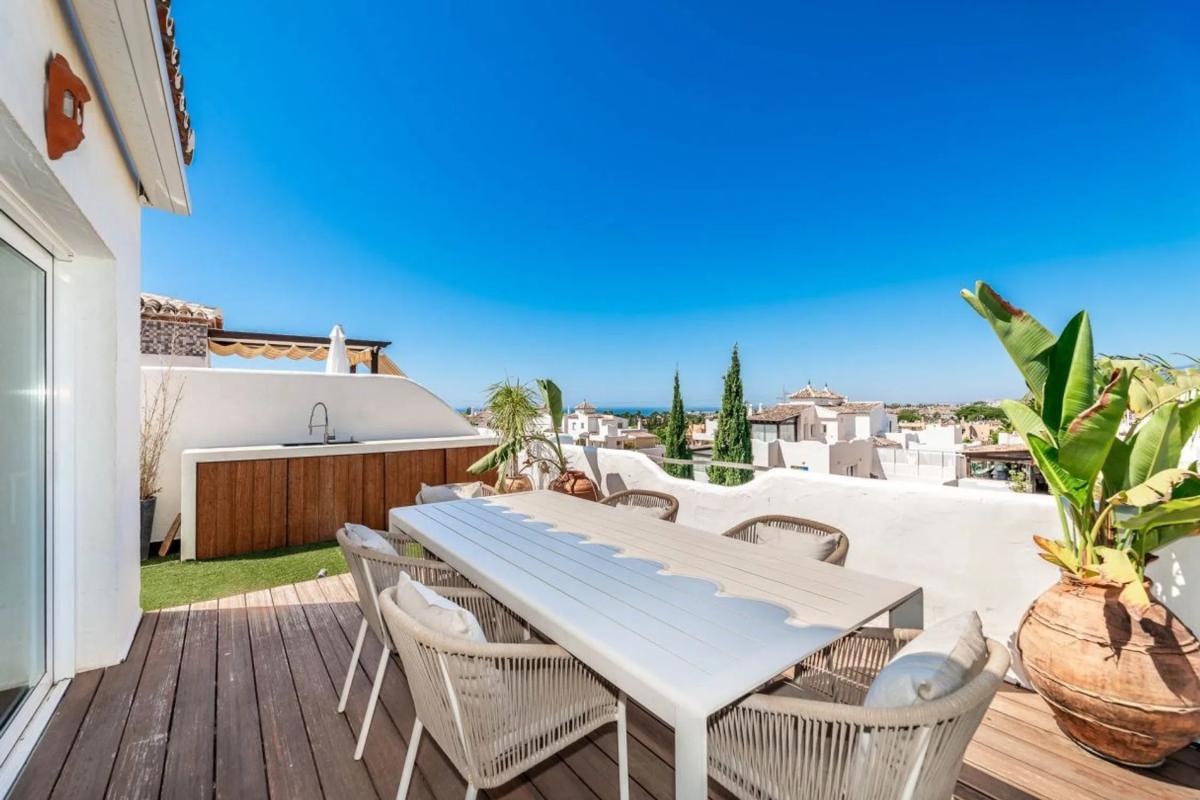 Sprzedaż poddasza w Barrio Nagüeles, Marbella photo 4