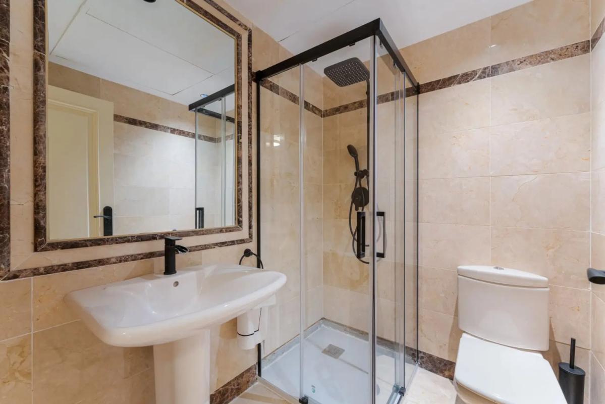 Sale of apartment in Barrio Sierra Blanca, Marbella
 photo 2