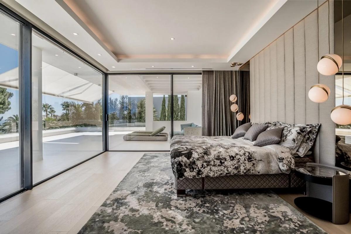 Sprzedaż niezależnego domku jednorodzinnego w Barrio Lomas de Marbella Club, Marbella photo 5
