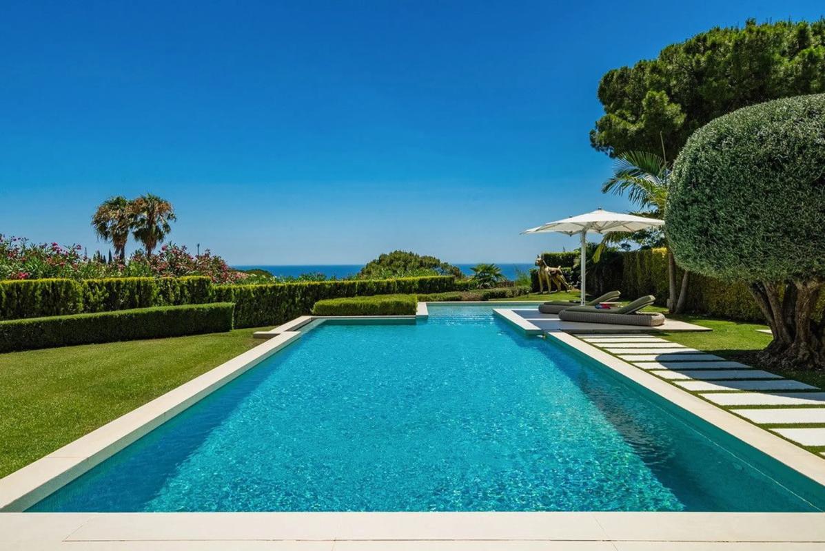 Sprzedaż niezależnego domku jednorodzinnego w Barrio Las Lomas de Río Verde, Marbella photo 4