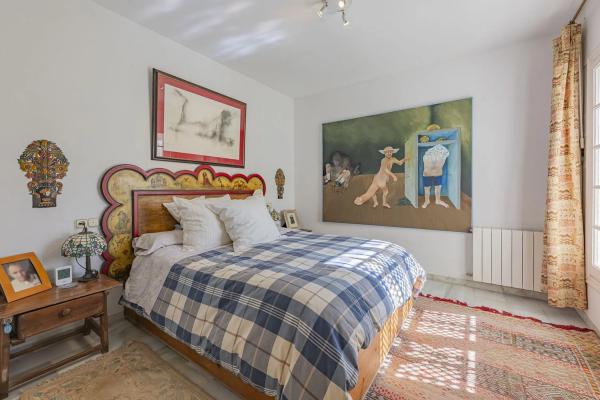 Chalet wolnostojący na sprzedaż w  Calle Romero de Torres, 15, Marbella photo 2