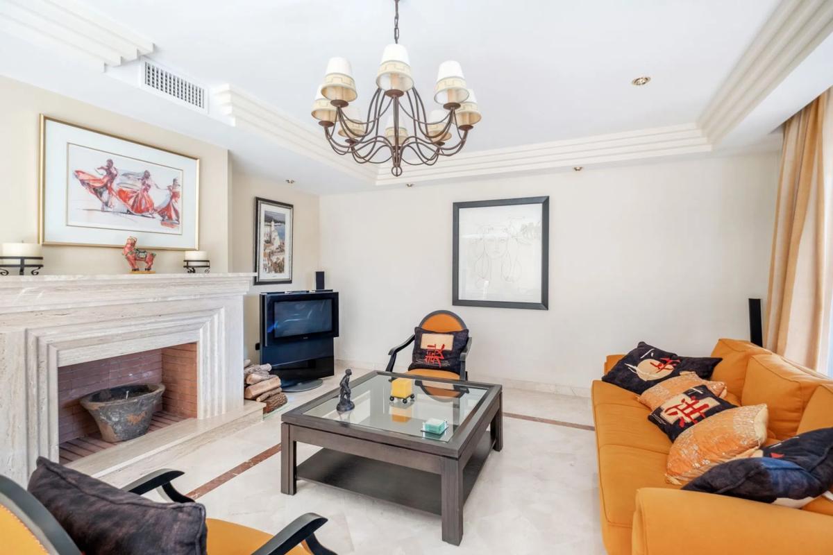 Penthouse sale in  Calle Wagner, Marbella photo 2
