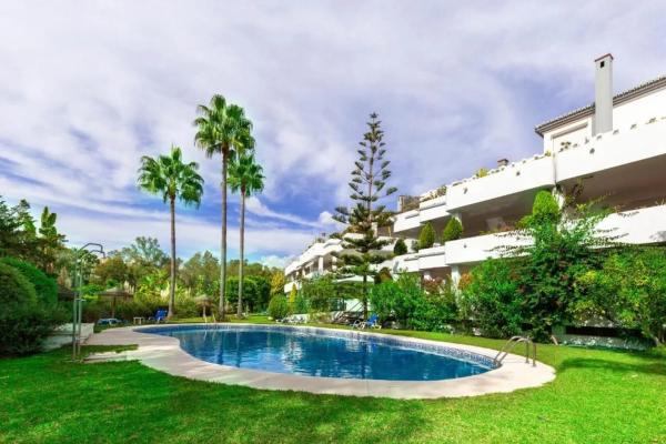 Piso en venta en Barrio Puente Romano, Marbella
thumbnail 2