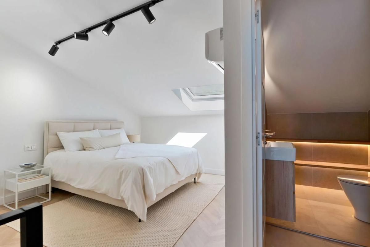 Venta de chalet adosado en Barrio Nagüeles , Marbella photo 2