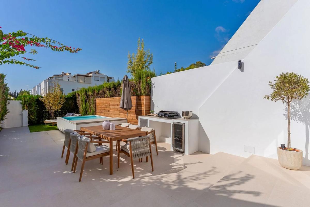 Venta de chalet adosado en Barrio Nagüeles , Marbella photo 5