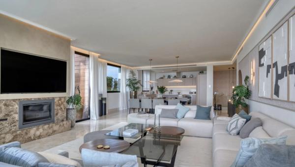 Duplex en venta en Barrio Sierra Blanca, Marbella photo 4