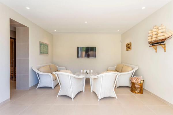 Chalet independiente en venta en Calle Sierra Blanca, Marbella
photo 1