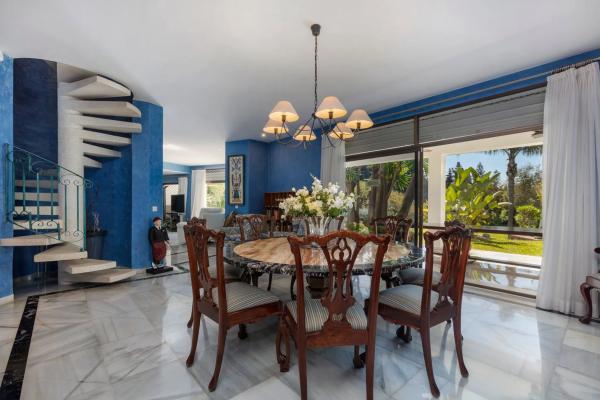 Chalet independiente en venta en Lomas de marbella, Marbella
photo 1