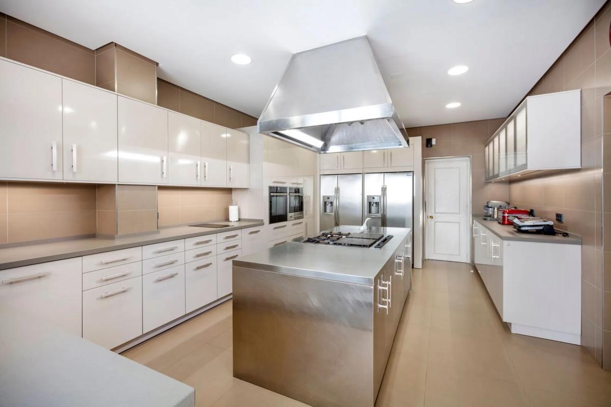 Sale of independent chalet in Lomas de marbella, Marbella
 photo 4