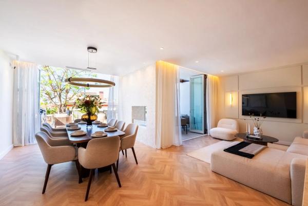 Terraced house for sale at Urbanización Altos de Salamanca , Marbella thumbnail 1