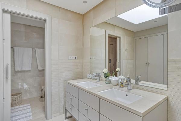 Penthouse for sale at Lugar Urbanizacion Altos Reales, 2 S, Marbella thumbnail 1