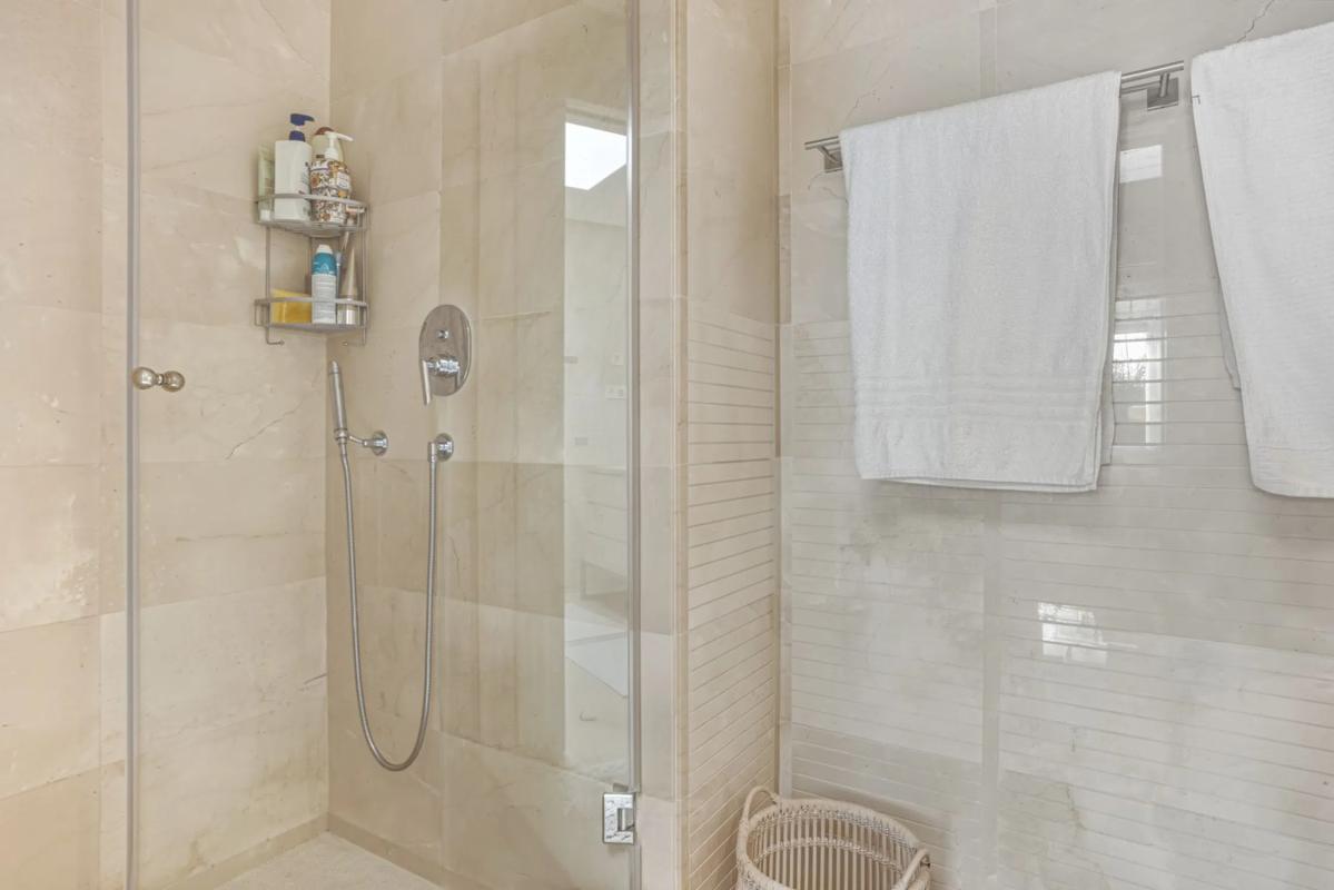 Продажа пентхауса на Lugar Urbanizacion Altos Reales, 2 S, Марбелла photo 3